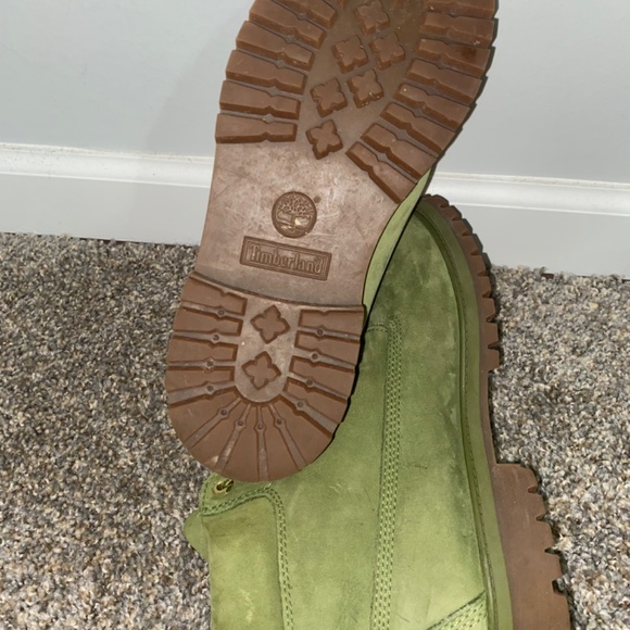 Women’s Green Timberland boots - Picture 3 of 3